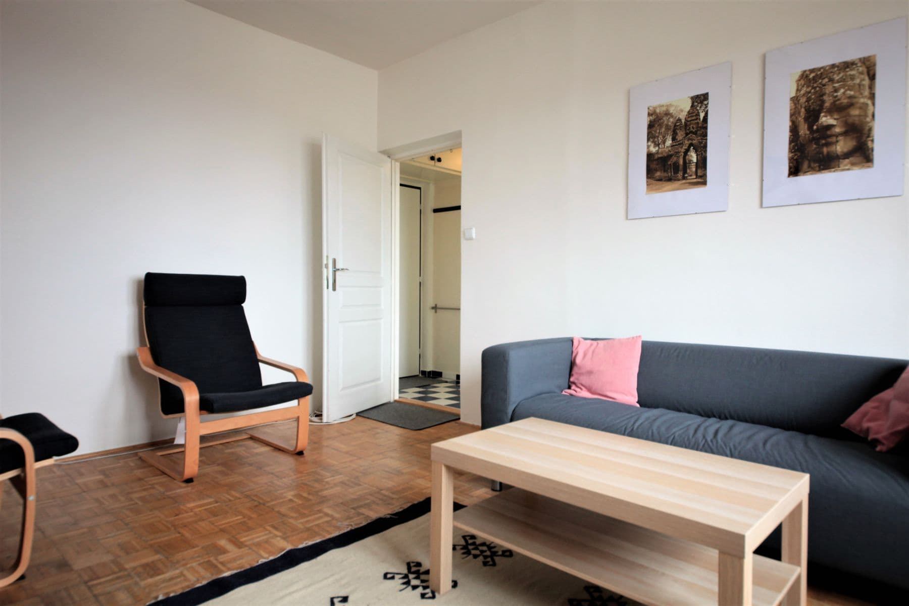 Prenájom bytu  53 m², Arabská, Praha, Praha