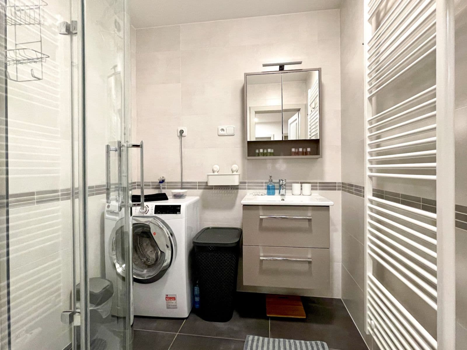 Prenájom bytu  93 m², Blanická, Praha, Praha