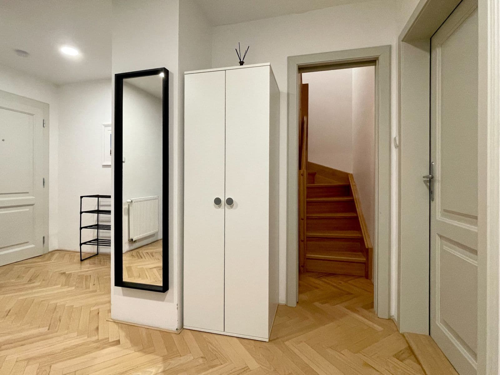 Prenájom bytu  93 m², Blanická, Praha, Praha