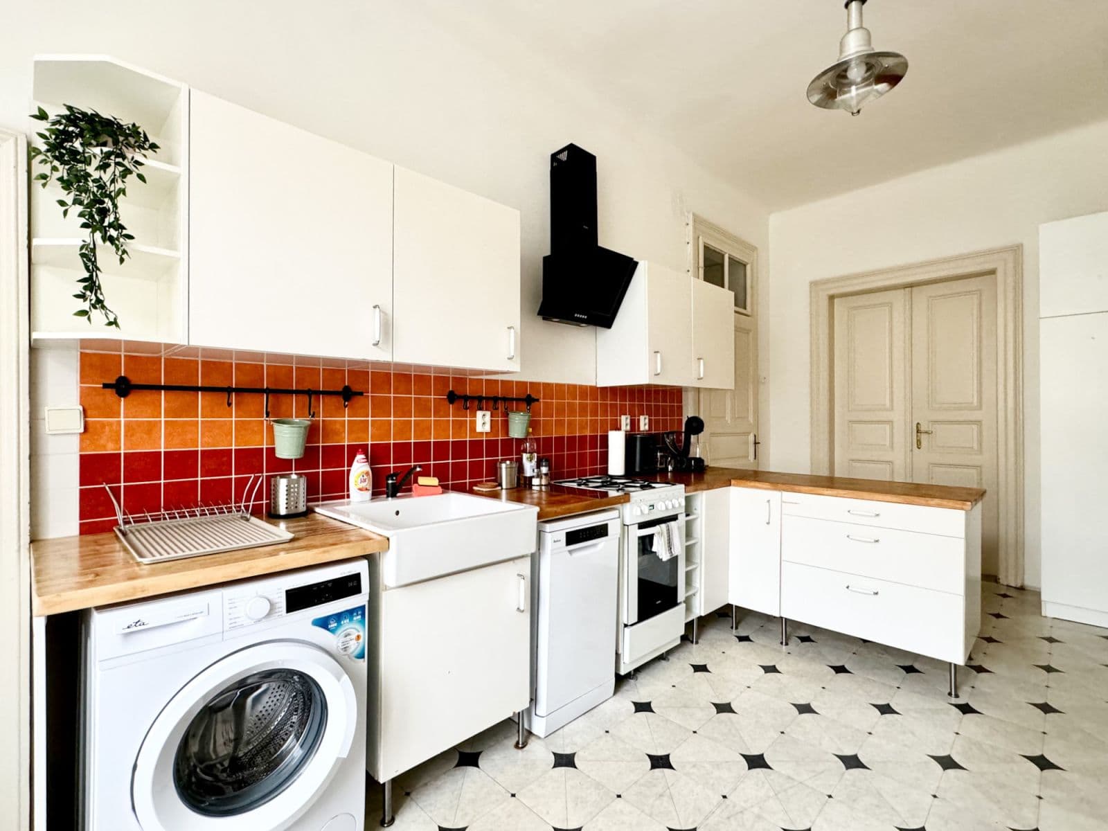 Prenájom bytu  89 m², Blanická, Praha, Praha