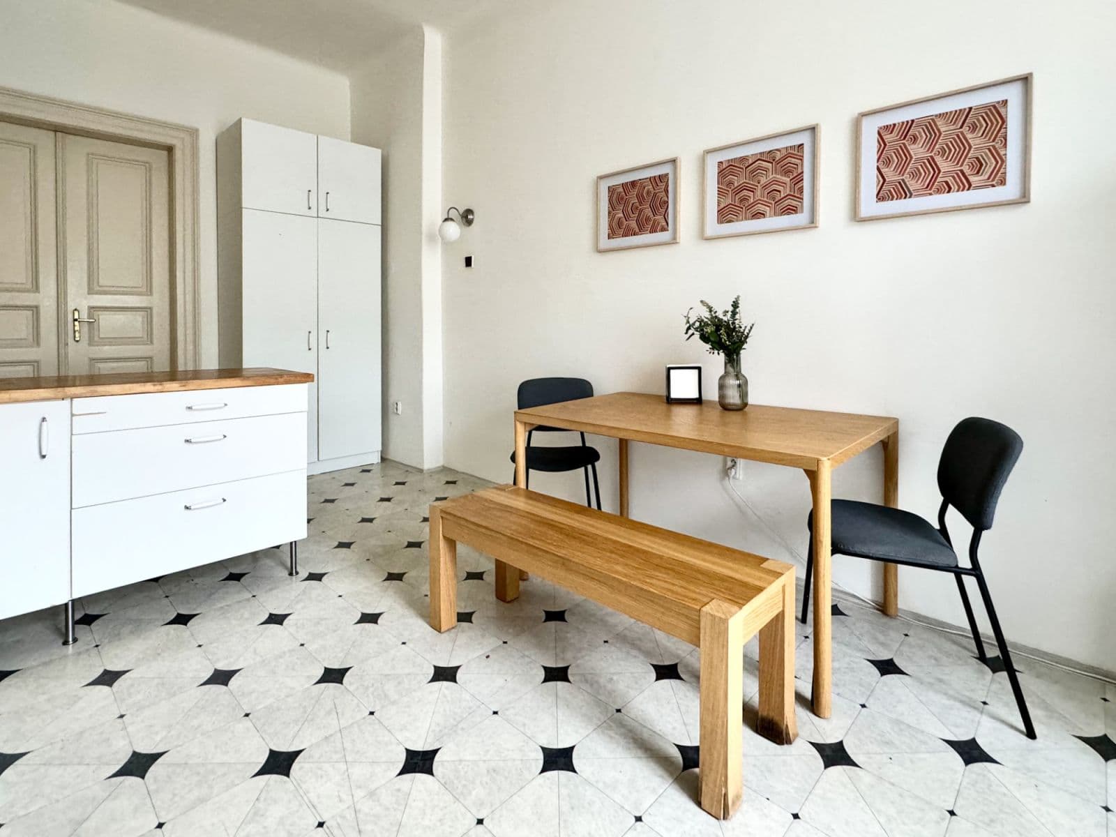 Prenájom bytu  89 m², Blanická, Praha, Praha