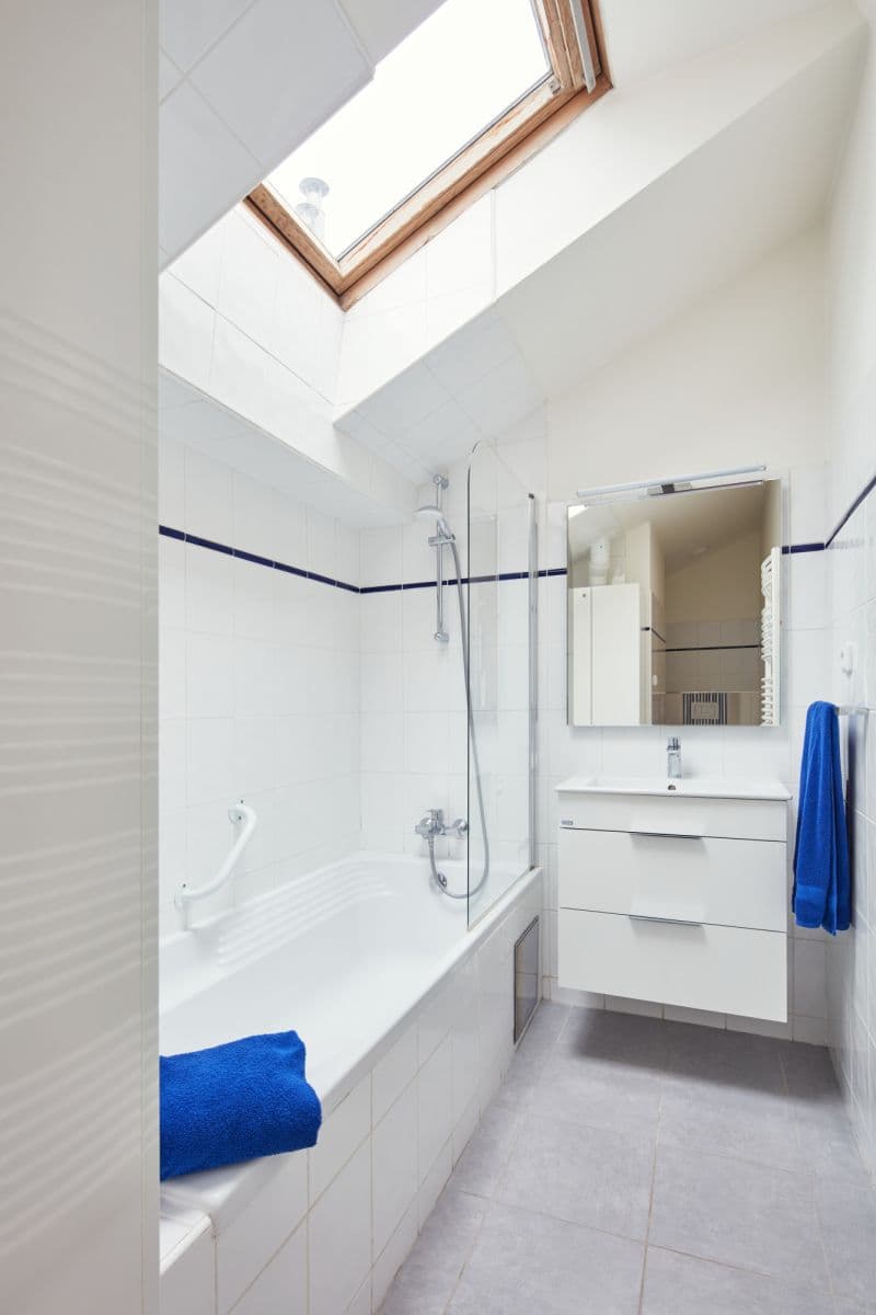 Prenájom bytu  75 m², Karlova, Praha, Praha