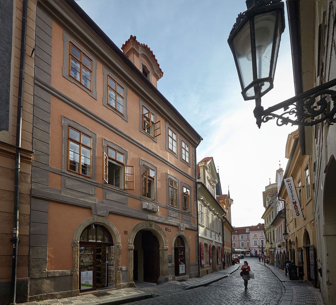 Prenájom bytu  46 m², Míšeňská, Praha, Praha