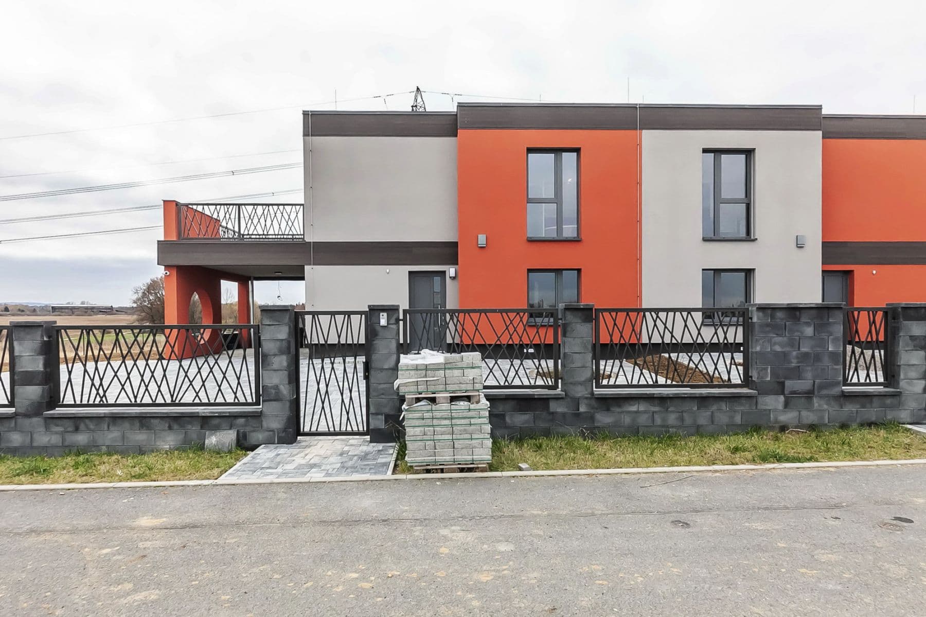 Prenájom bytu  180 m², Ibišková, Praha, Praha