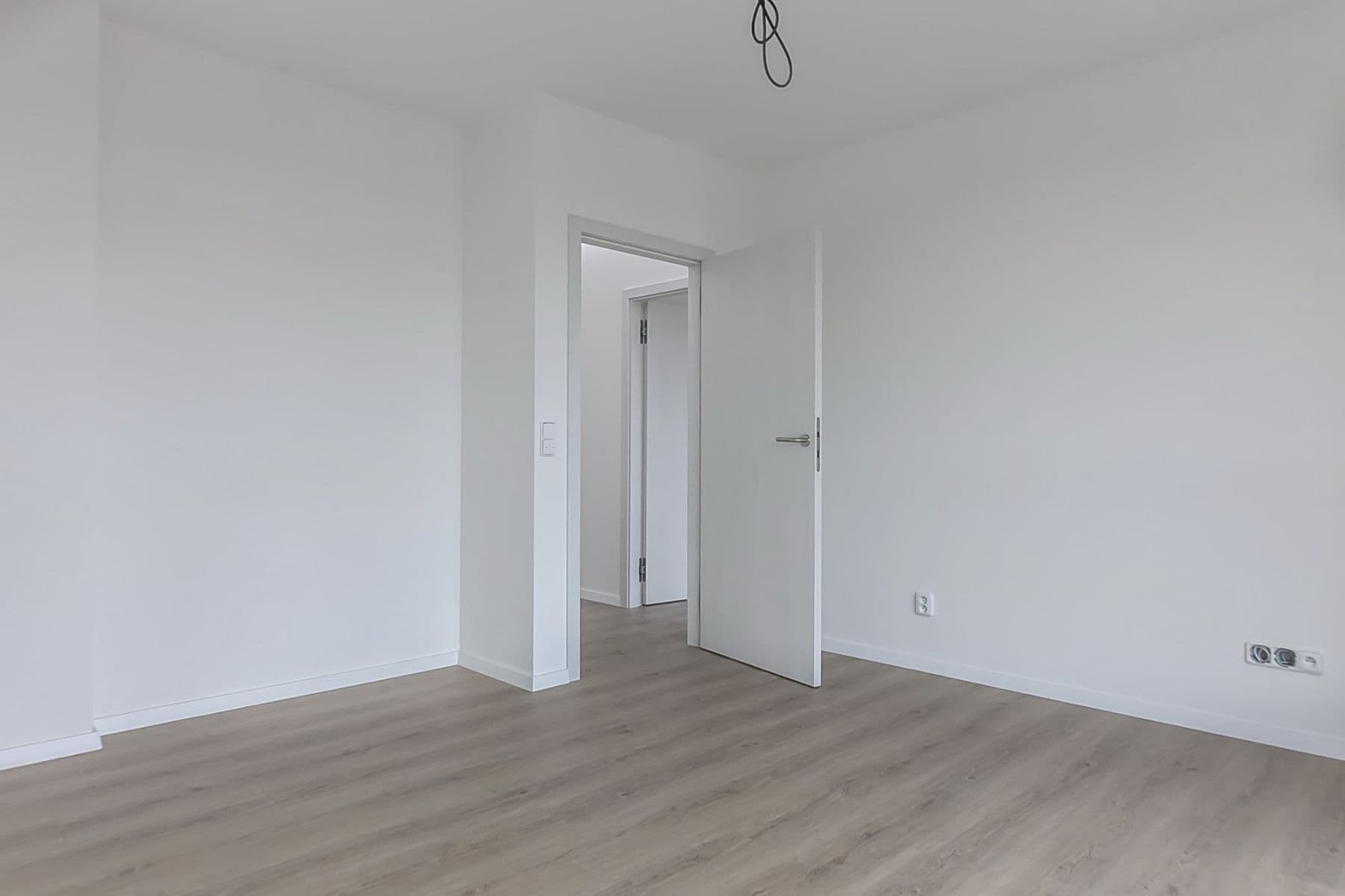Prenájom bytu  180 m², Ibišková, Praha, Praha