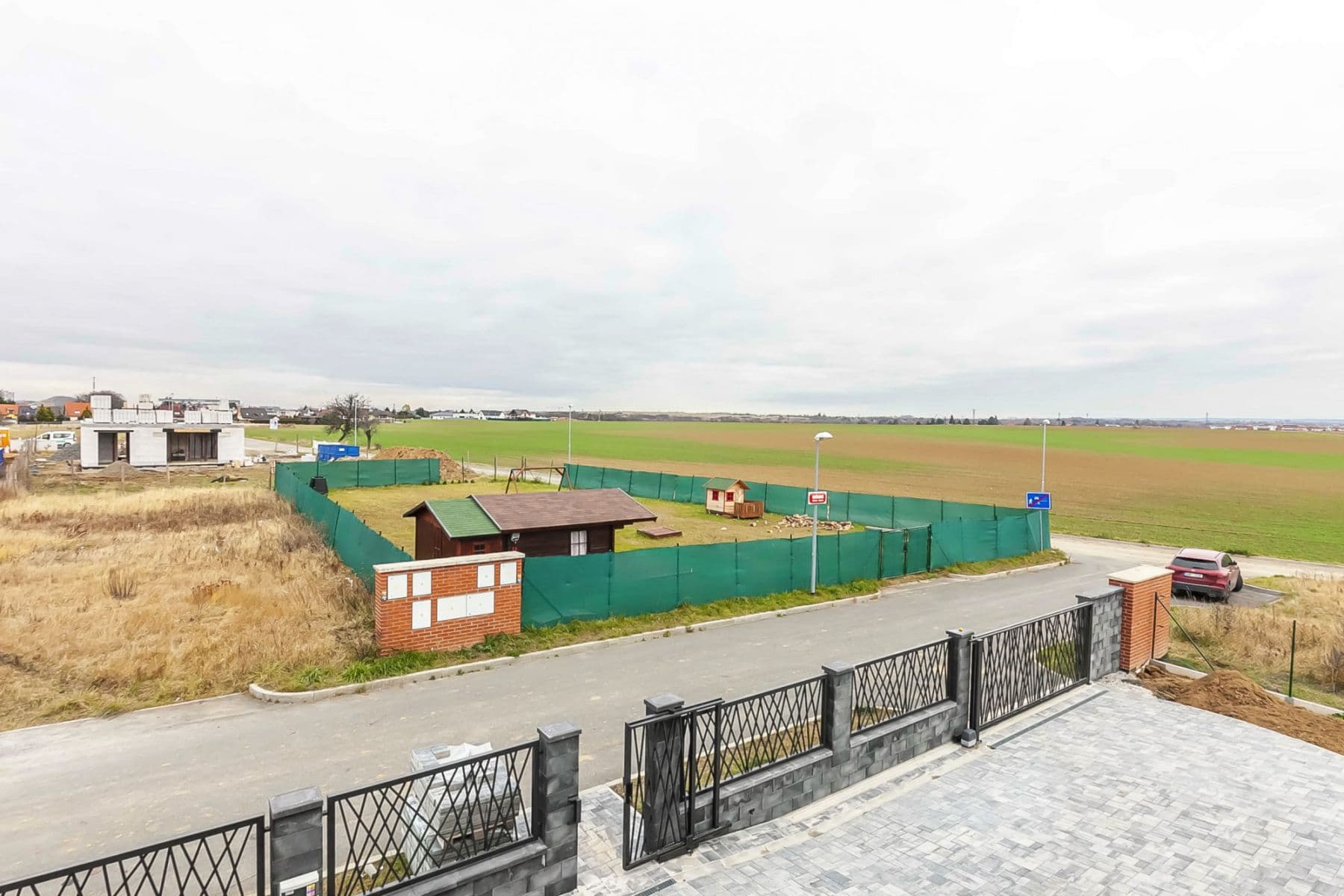 Prenájom bytu  180 m², Ibišková, Praha, Praha