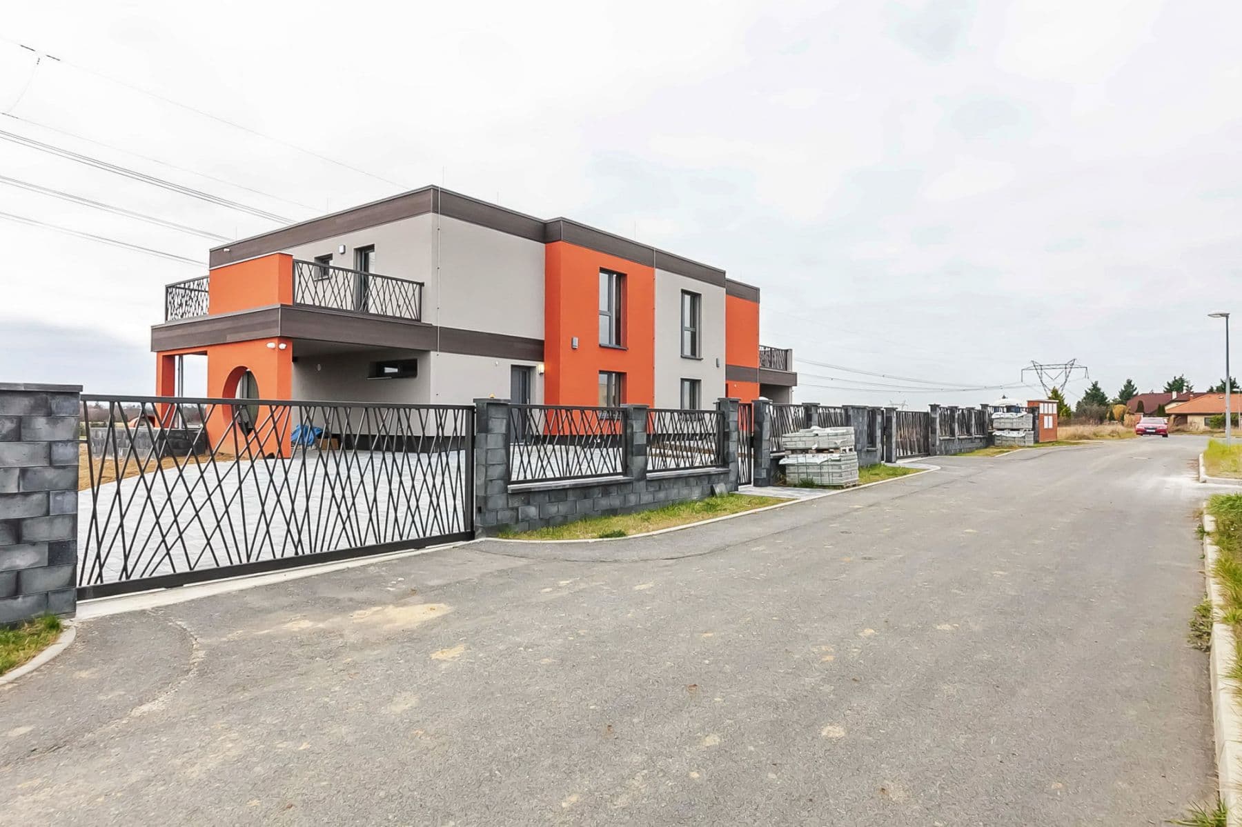 Prenájom bytu  180 m², Ibišková, Praha, Praha