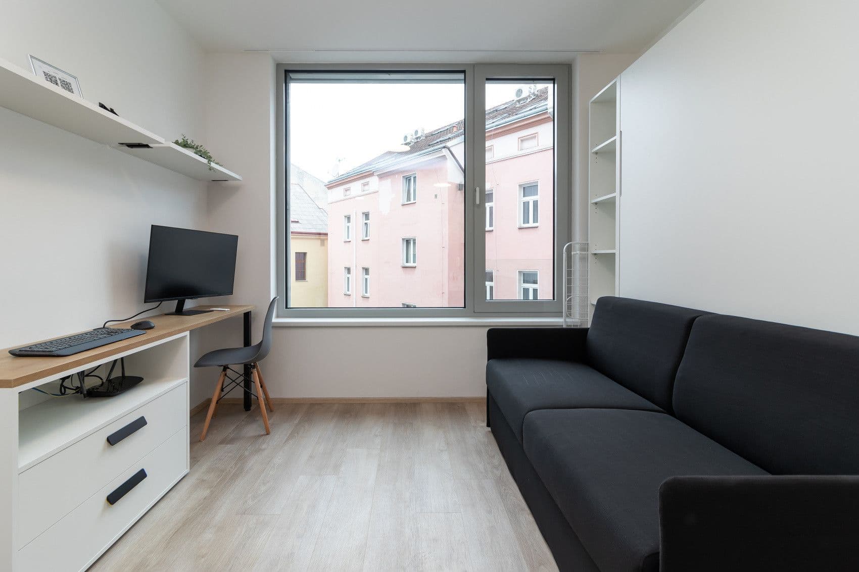 Prenájom bytu  20 m², Plzeňská, Praha, Praha
