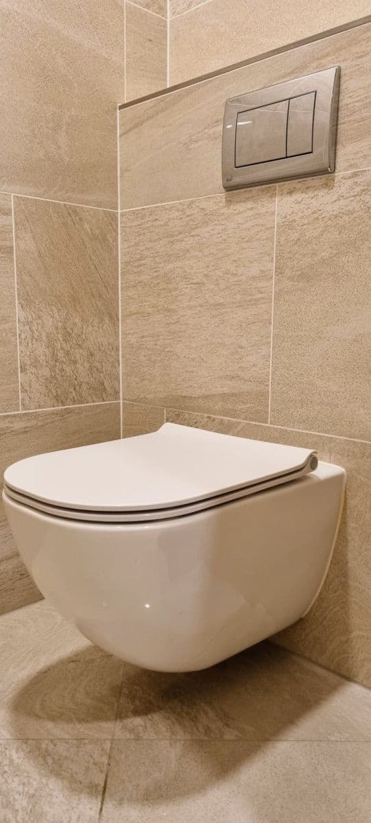 Prenájom bytu  63 m², Sokolovská, Praha, Praha