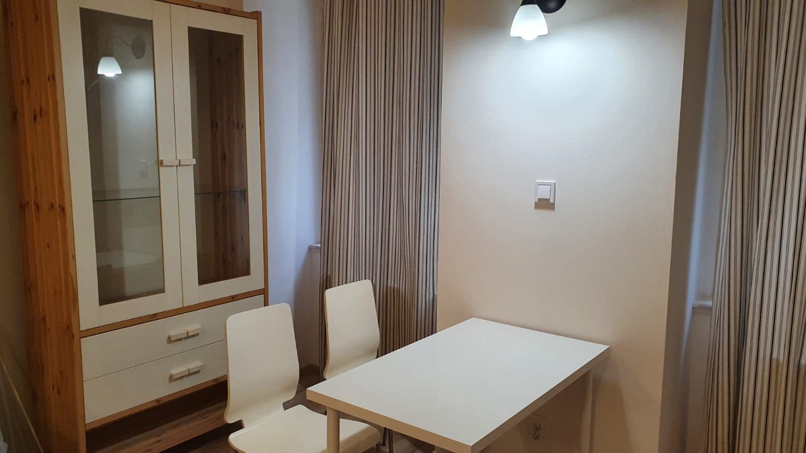 Prenájom bytu  46 m², Opatovická, Praha, Praha