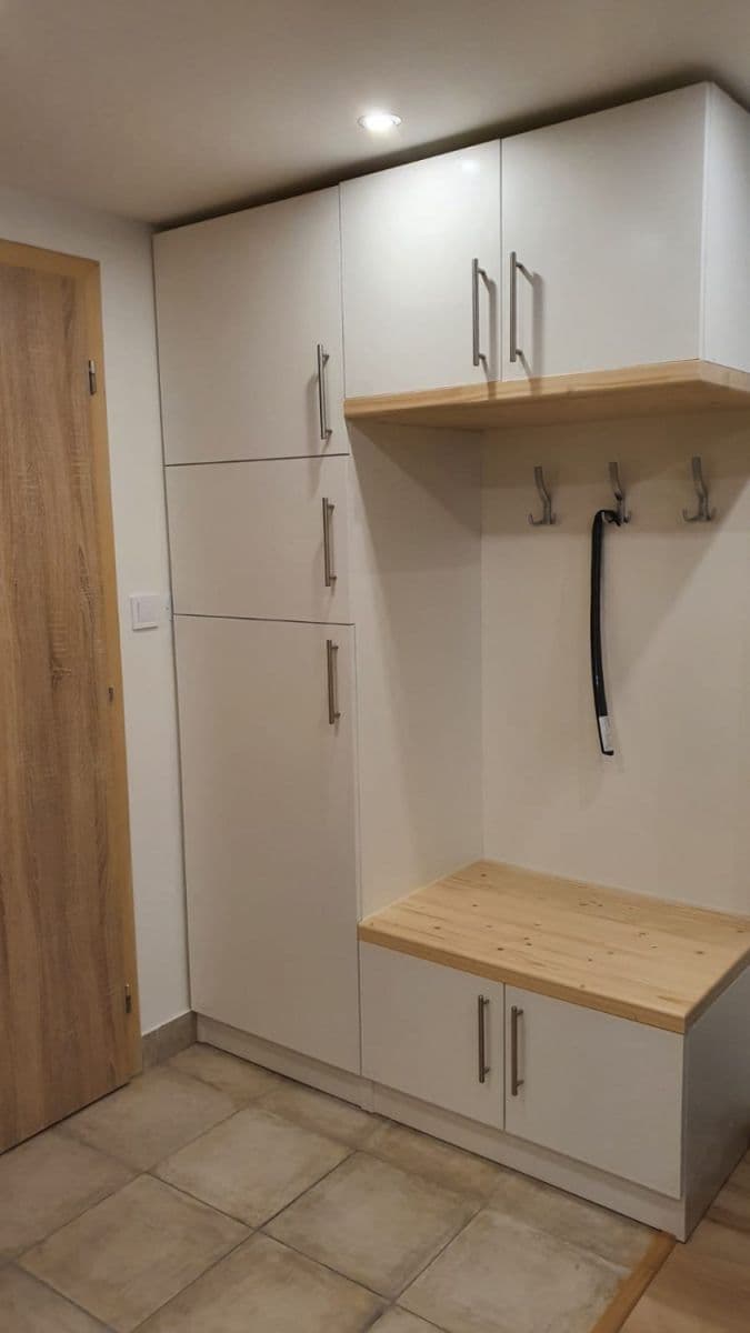 Prenájom bytu  46 m², Opatovická, Praha, Praha