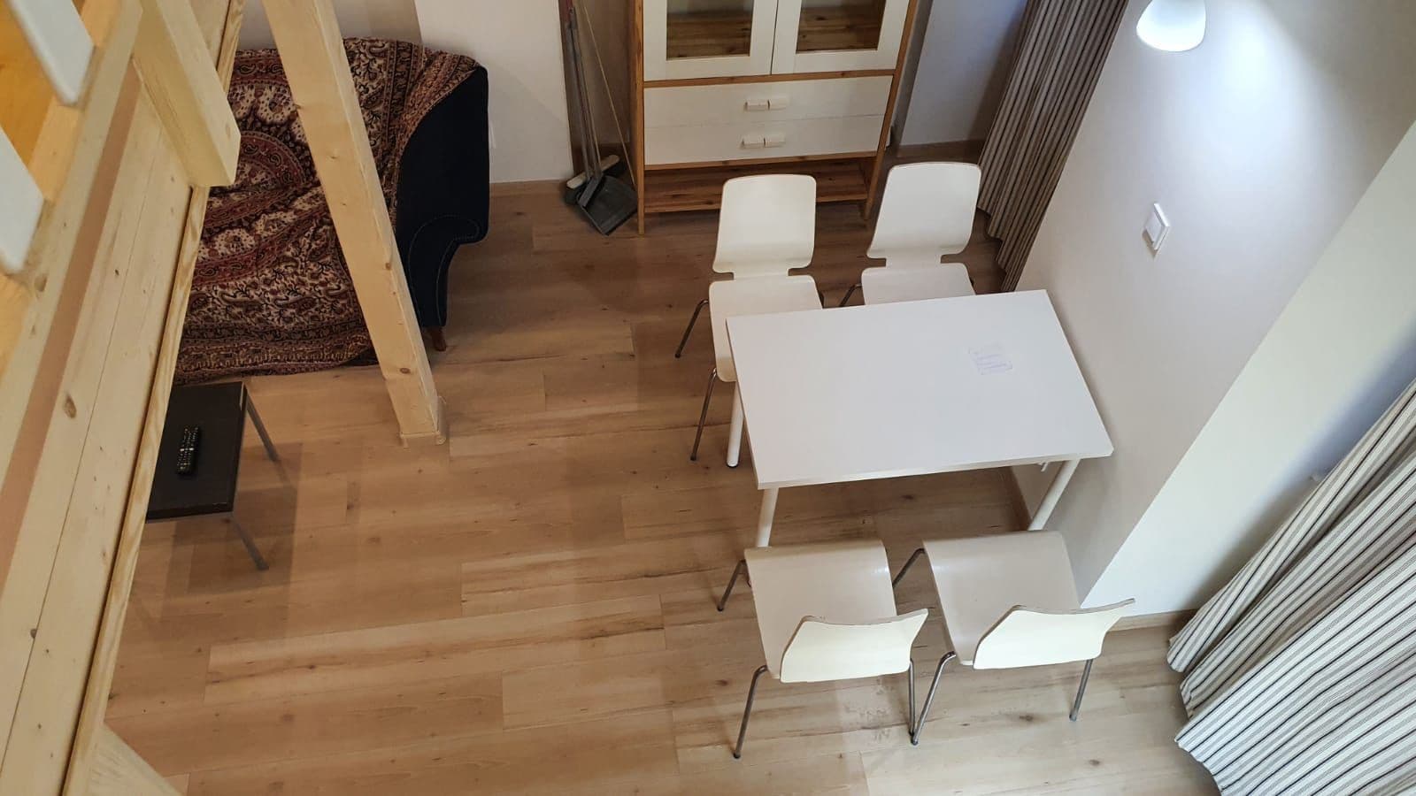 Prenájom bytu  46 m², Opatovická, Praha, Praha