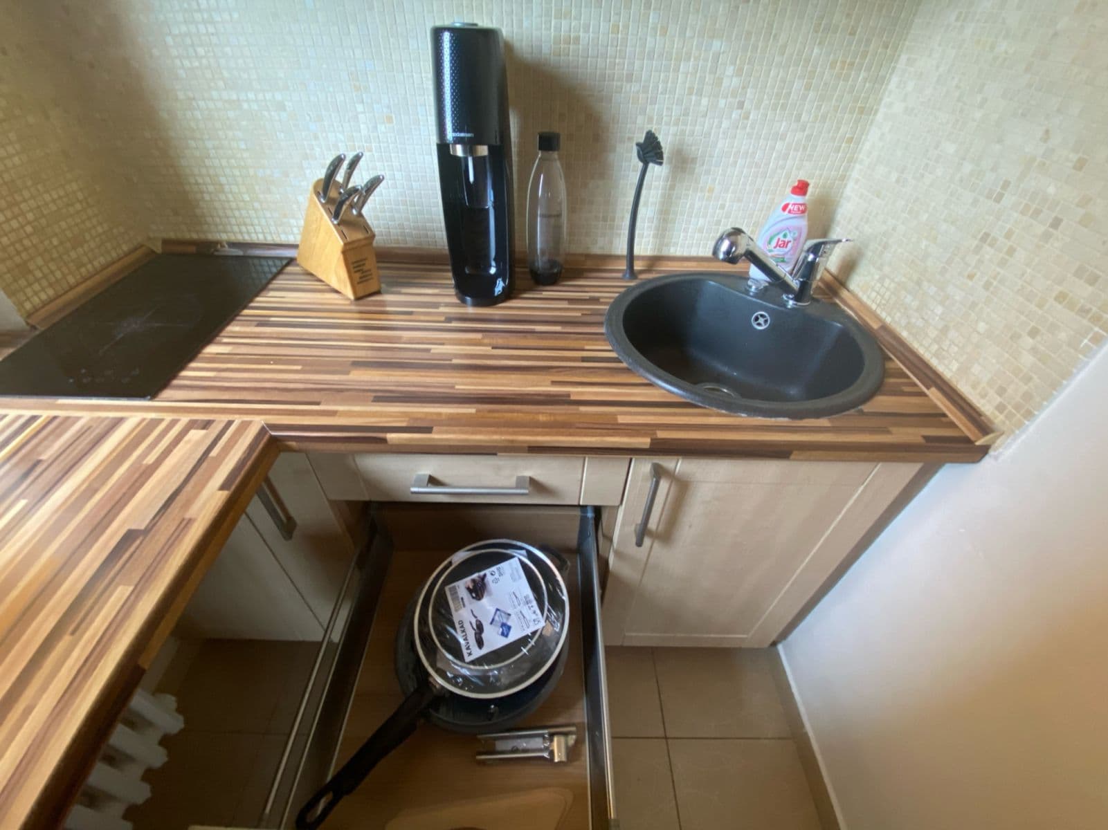 Prenájom bytu  55 m², Slévačská, Praha, Praha