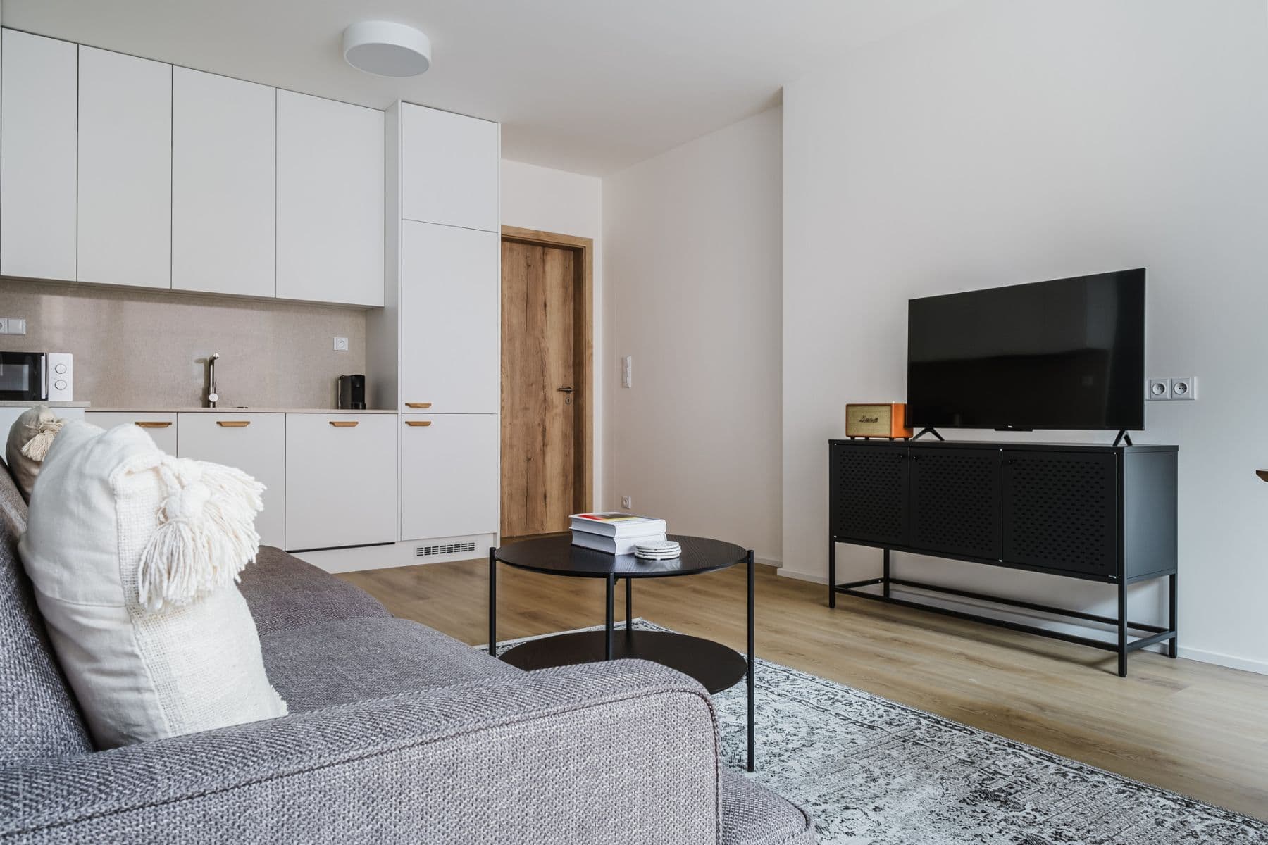 Prenájom bytu  58 m², Vrbenského, Praha, Praha