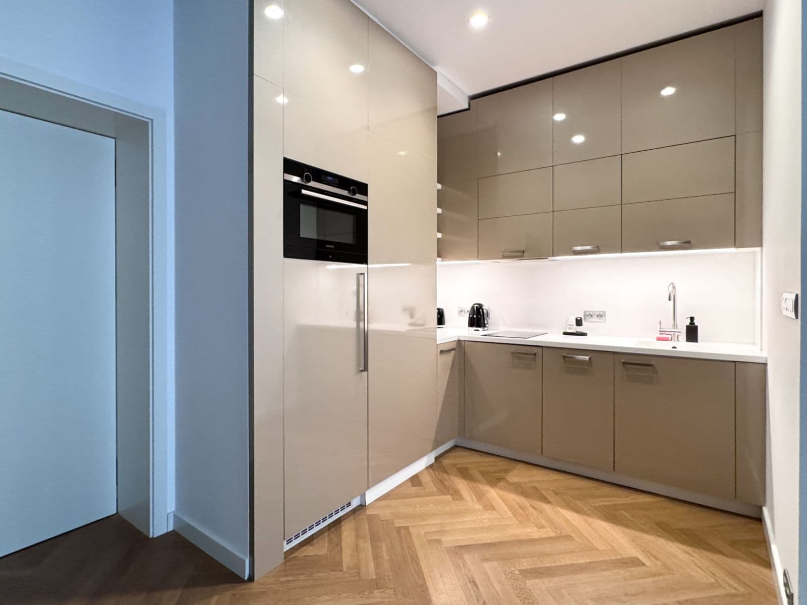 Prenájom bytu  112 m², Rybná, Praha, Praha