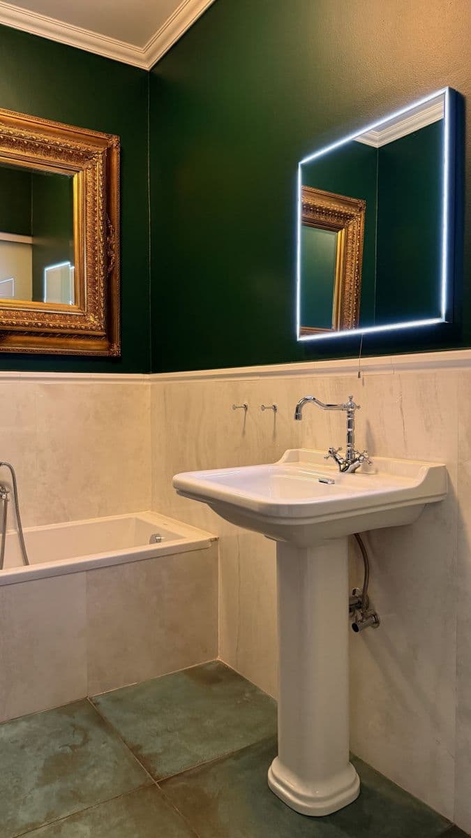 Prenájom bytu  80 m², Na Hutích, Praha, Praha