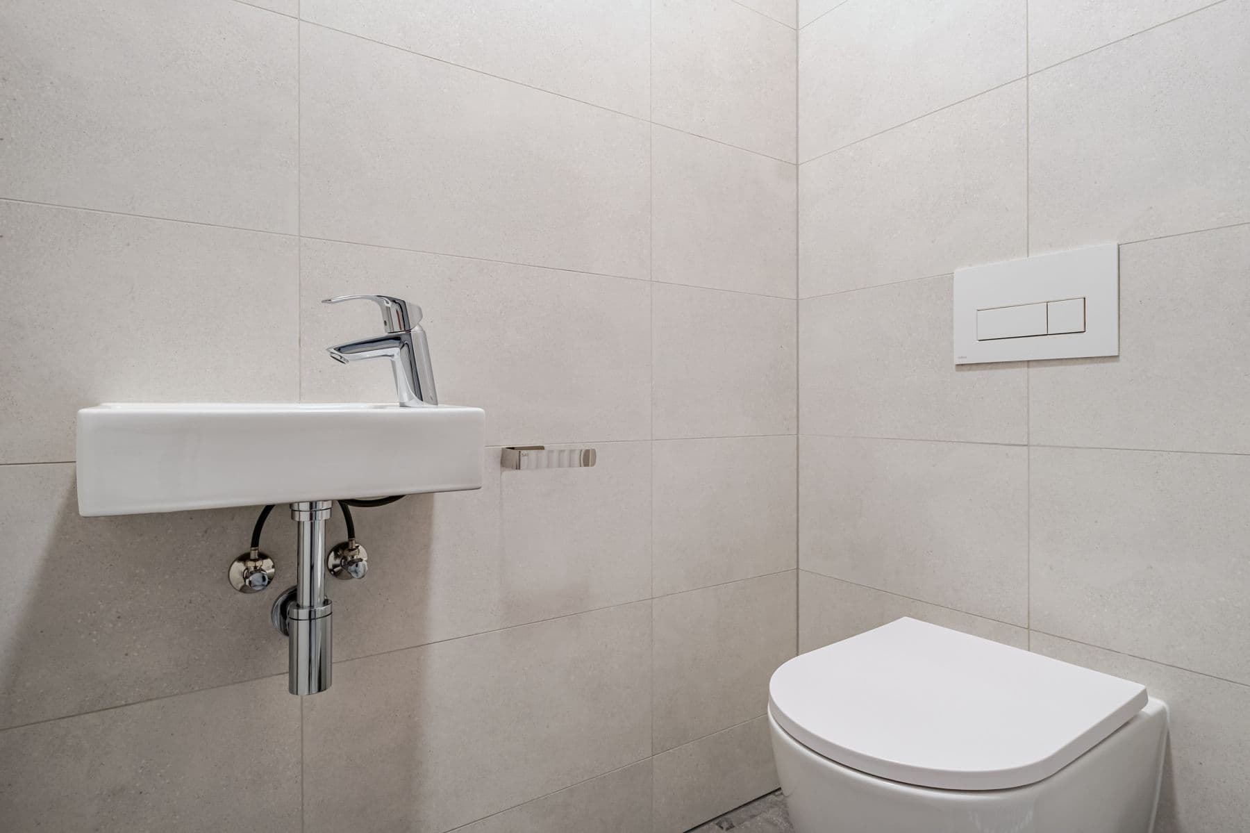 Prenájom bytu  28 m², Veletržní, Praha, Praha