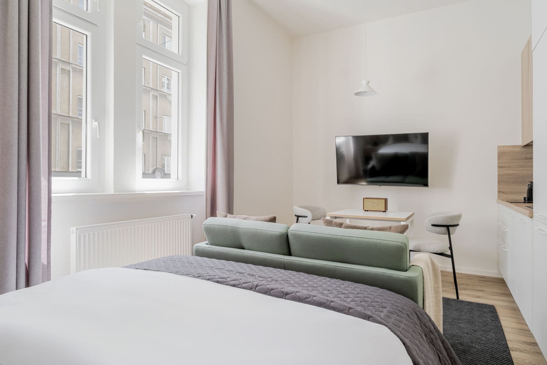 Prenájom bytu  28 m², Veletržní, Praha, Praha