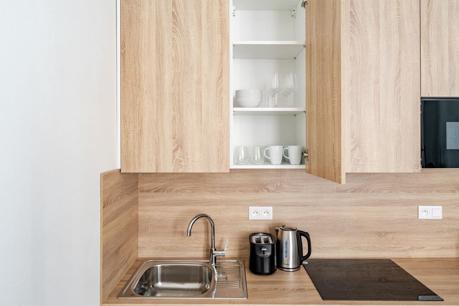 Prenájom bytu  46 m², Veletržní, Praha, Praha