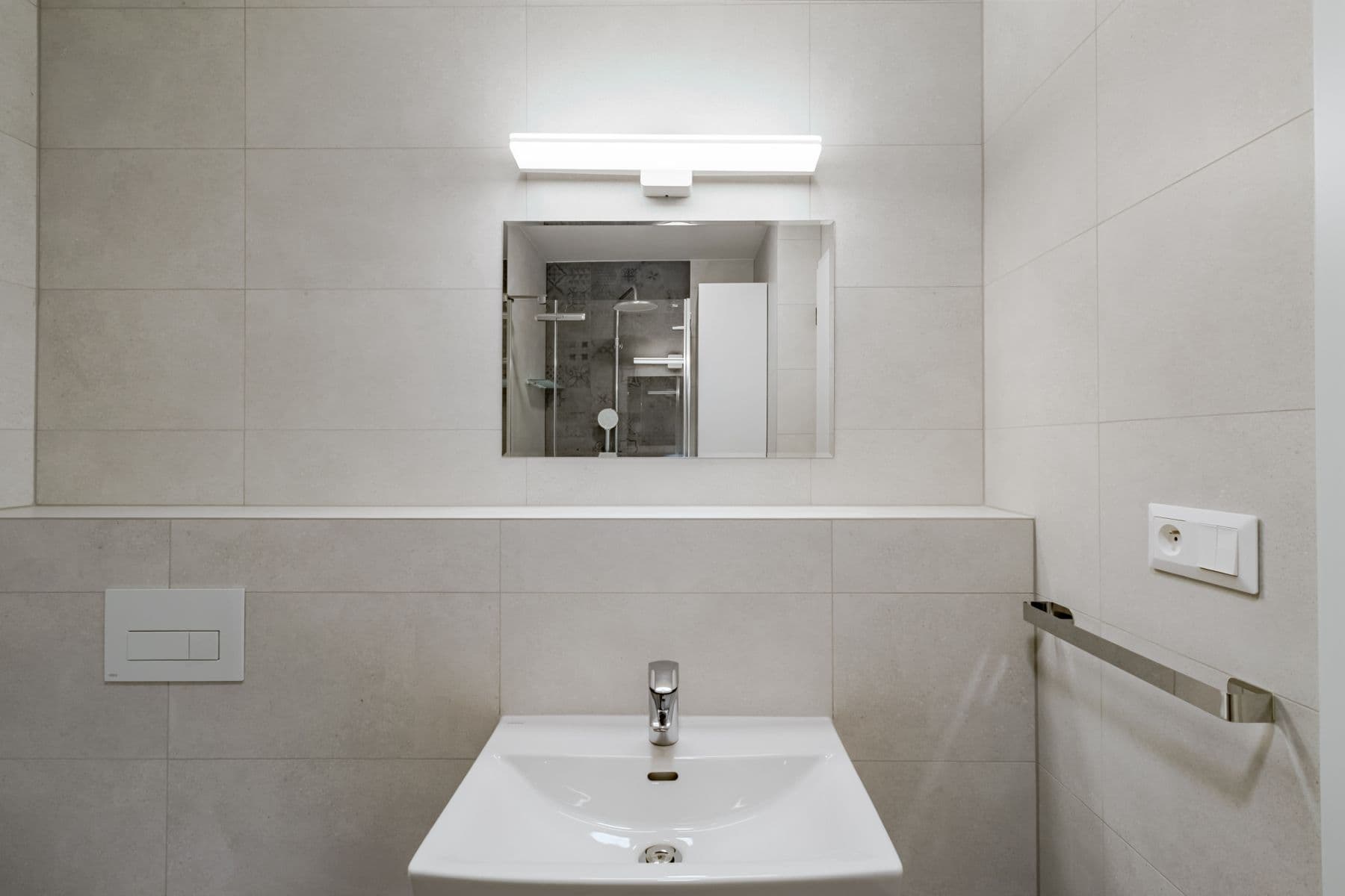 Prenájom bytu  46 m², Veletržní, Praha, Praha