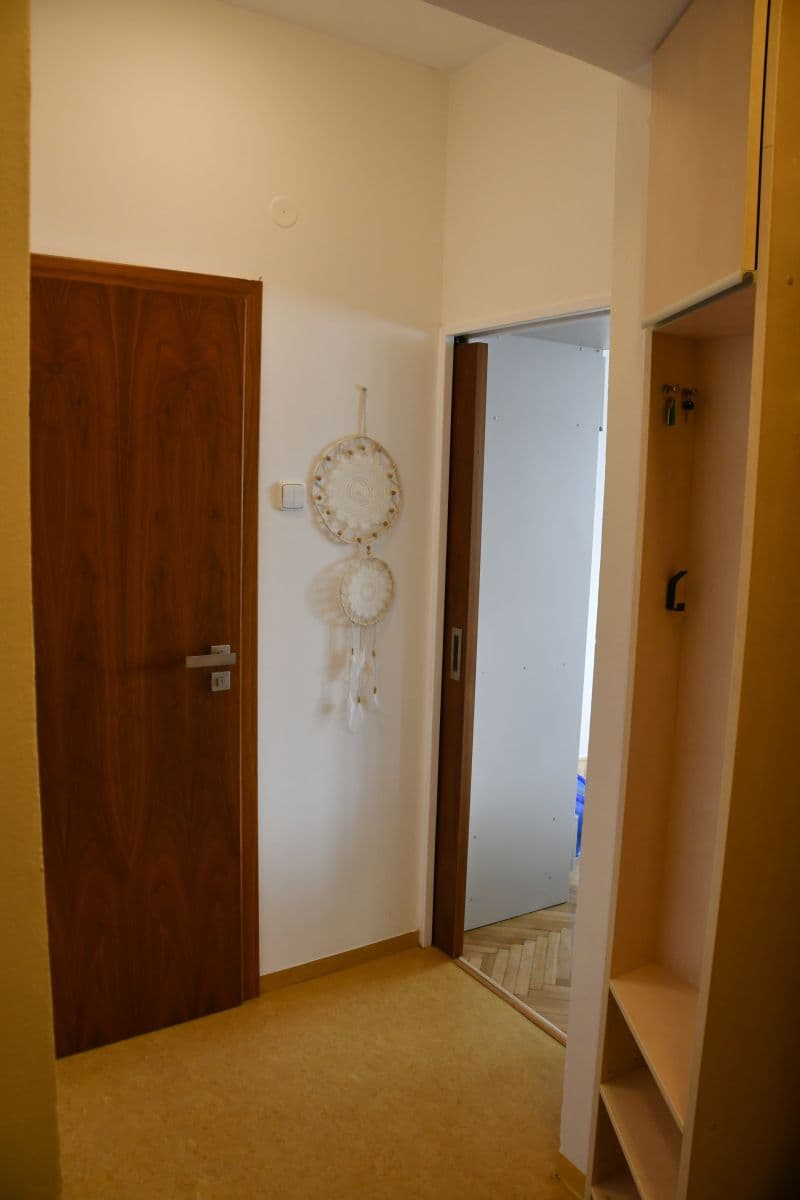 Prenájom bytu  66 m², Marie Cibulkové, Praha, Praha