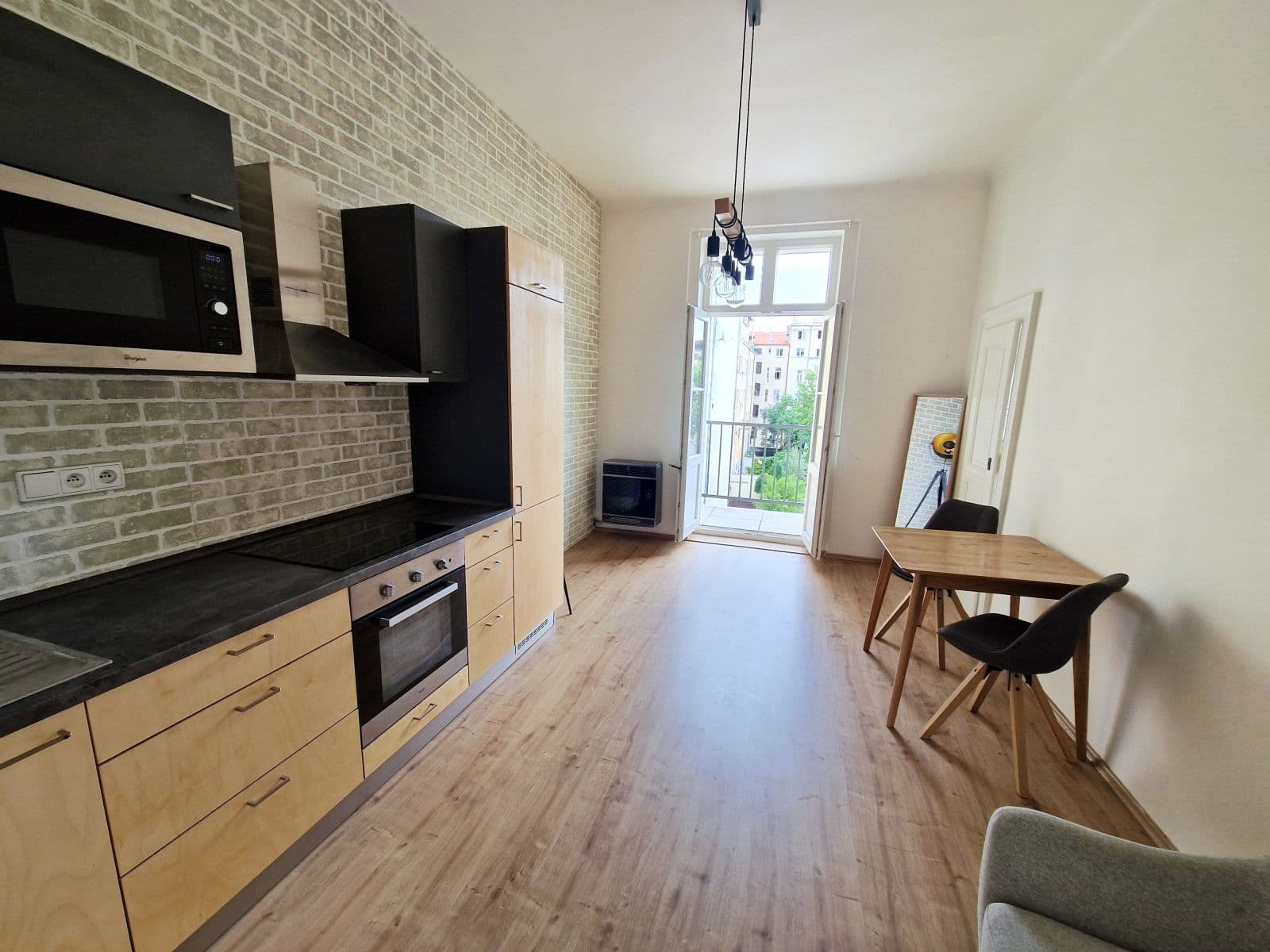 Prenájom bytu  53 m², Budečská, Praha, Praha