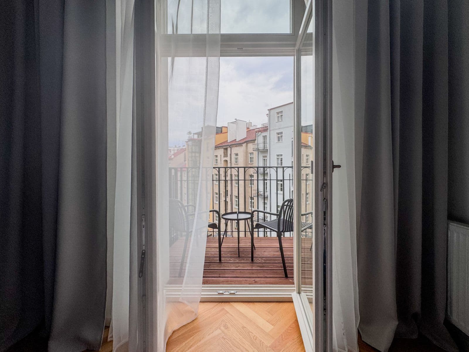 Prenájom bytu  55 m², Na Výšinách, Praha, Praha