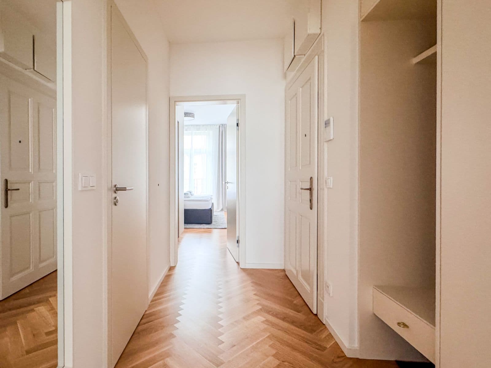 Prenájom bytu  55 m², Na Výšinách, Praha, Praha