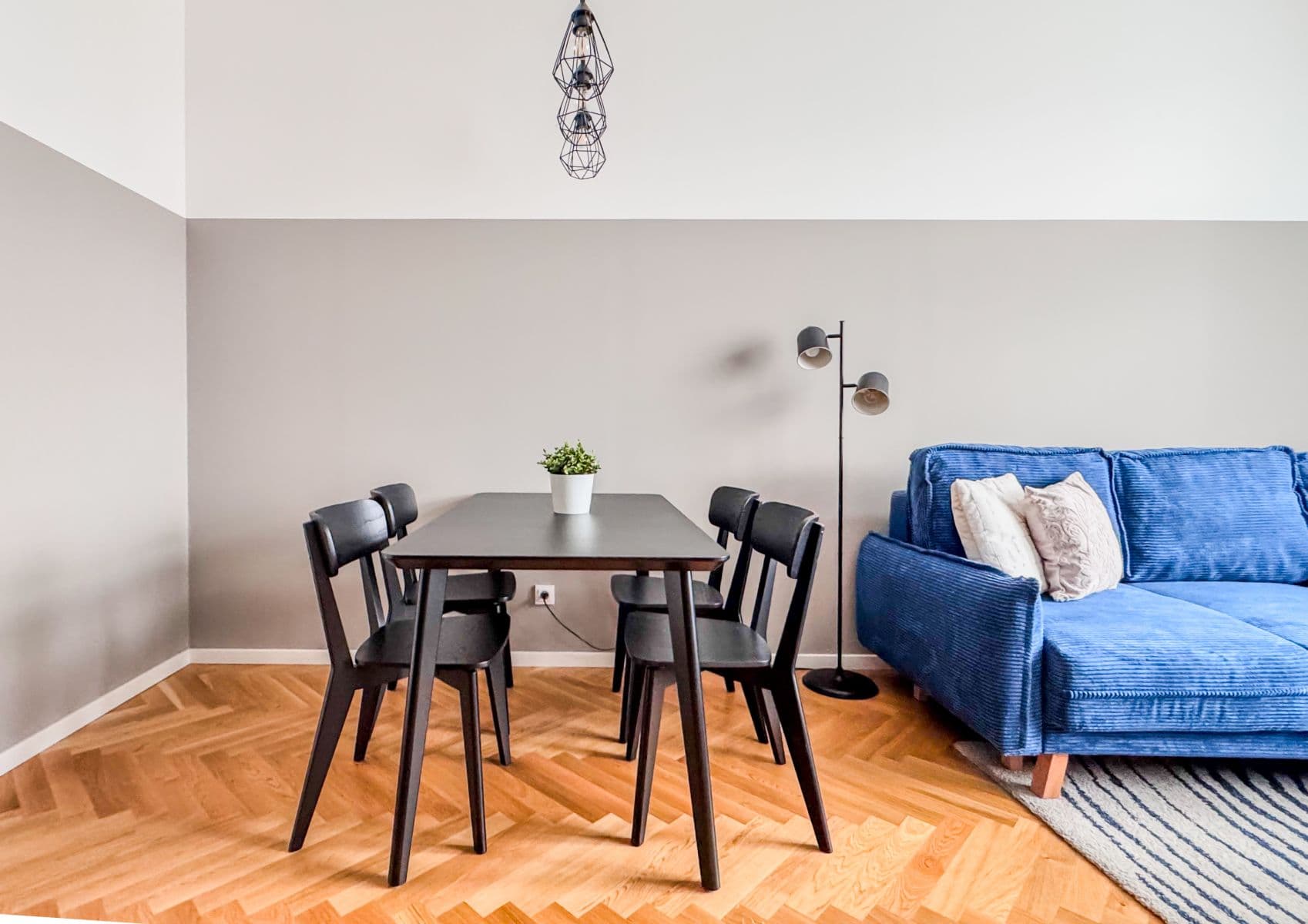 Prenájom bytu  55 m², Na Výšinách, Praha, Praha