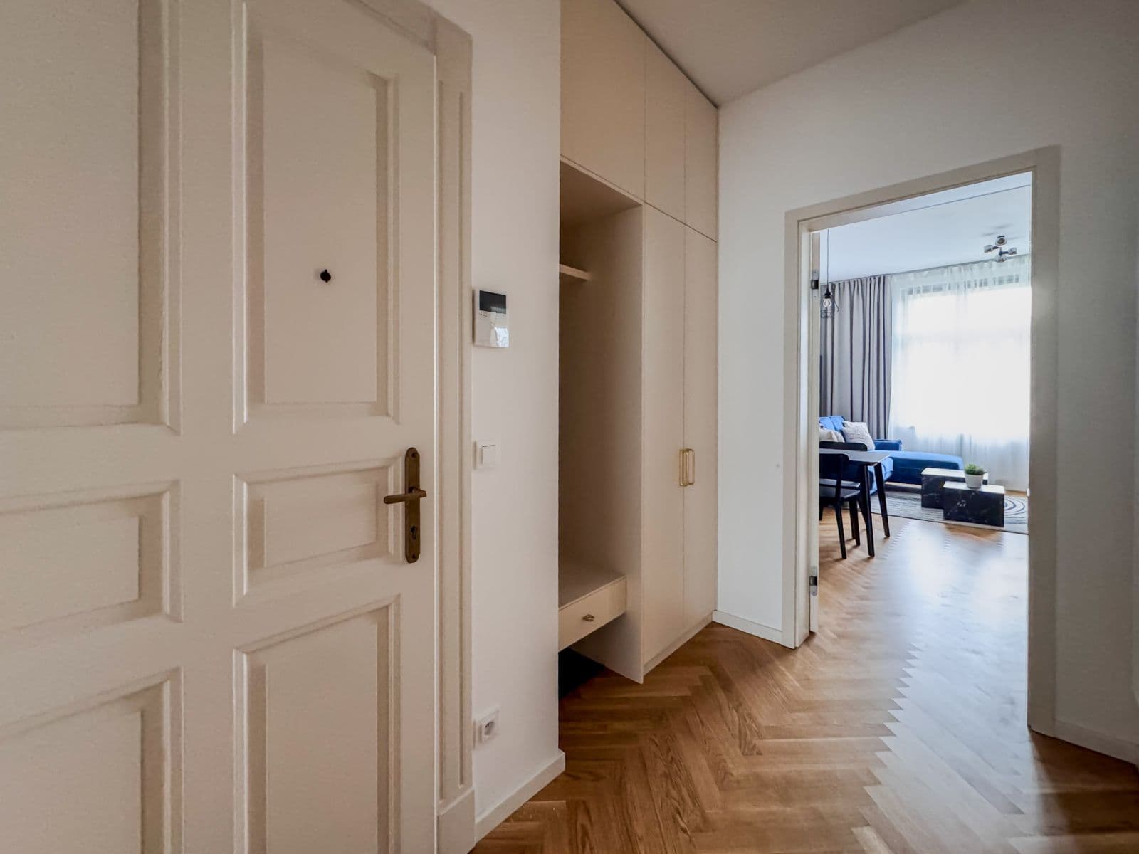 Prenájom bytu  55 m², Na Výšinách, Praha, Praha