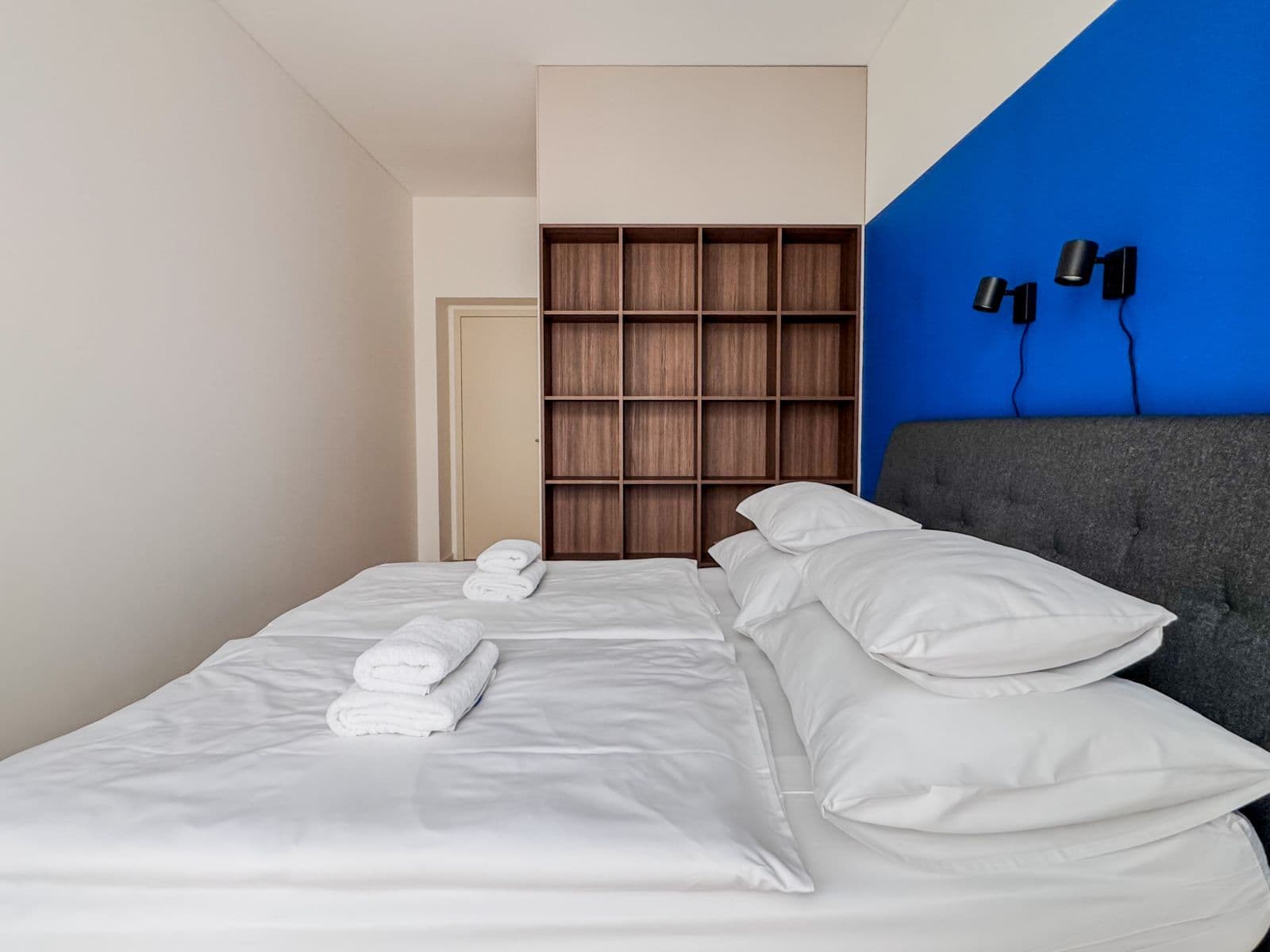 Prenájom bytu  55 m², Na Výšinách, Praha, Praha