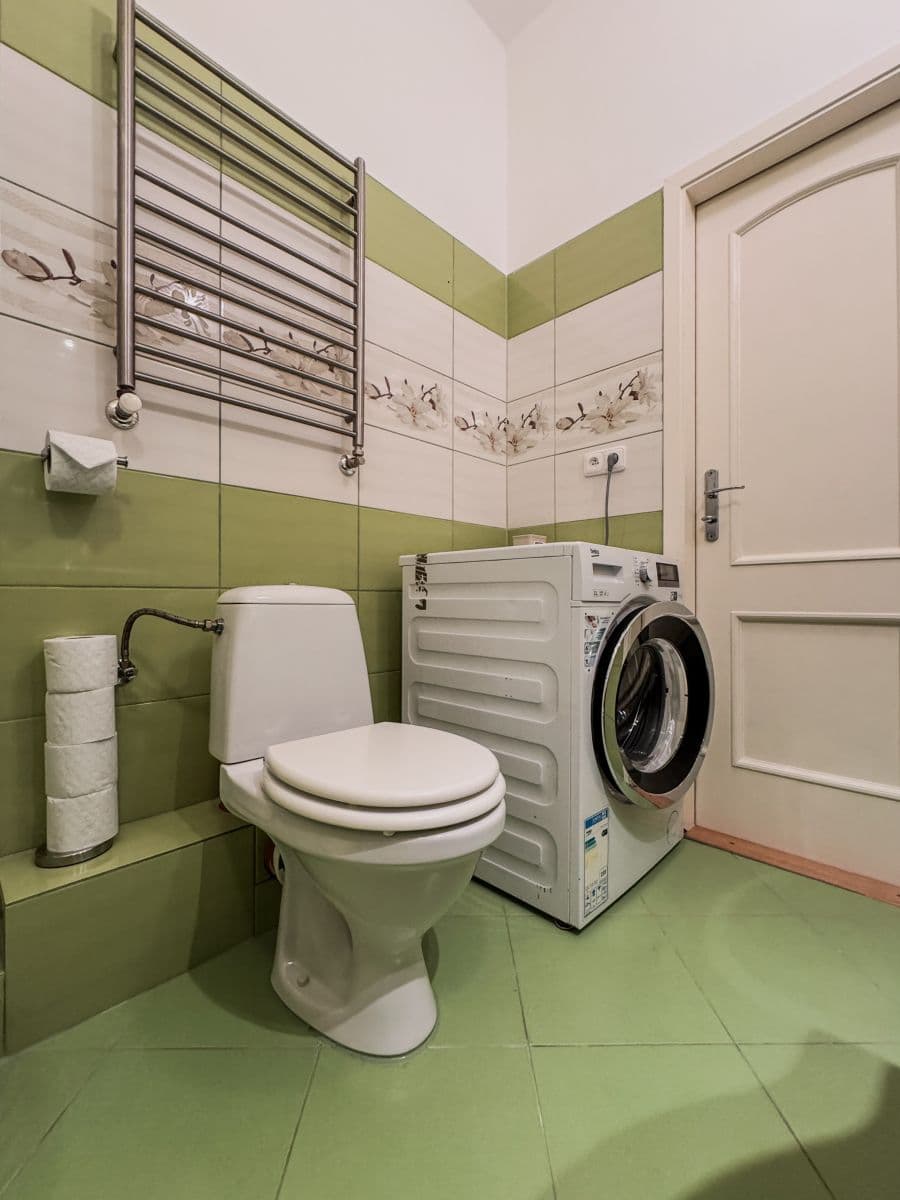 Prenájom bytu 120 m², Šmilovského, Praha, Praha Prenájom bytu 120 m², Šmilovského, Praha, Praha