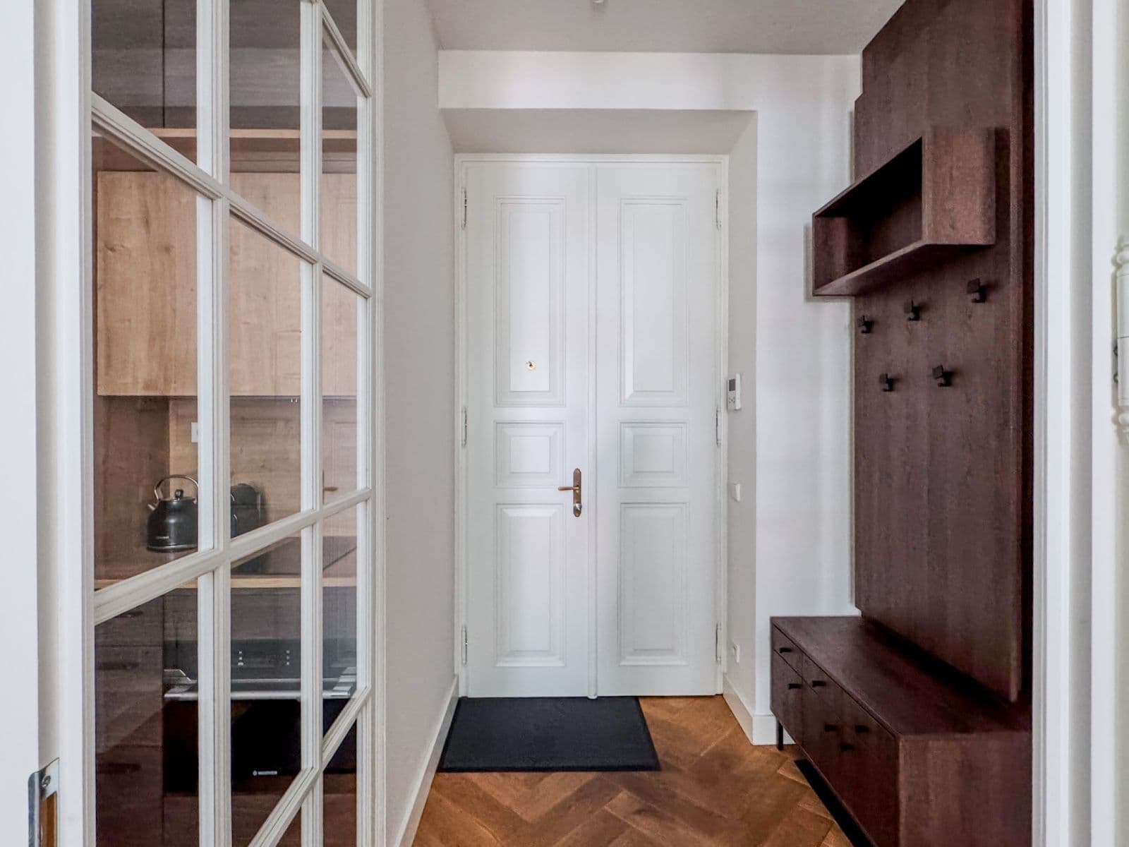 Prenájom bytu  40 m², Dlážděná, Praha, Praha