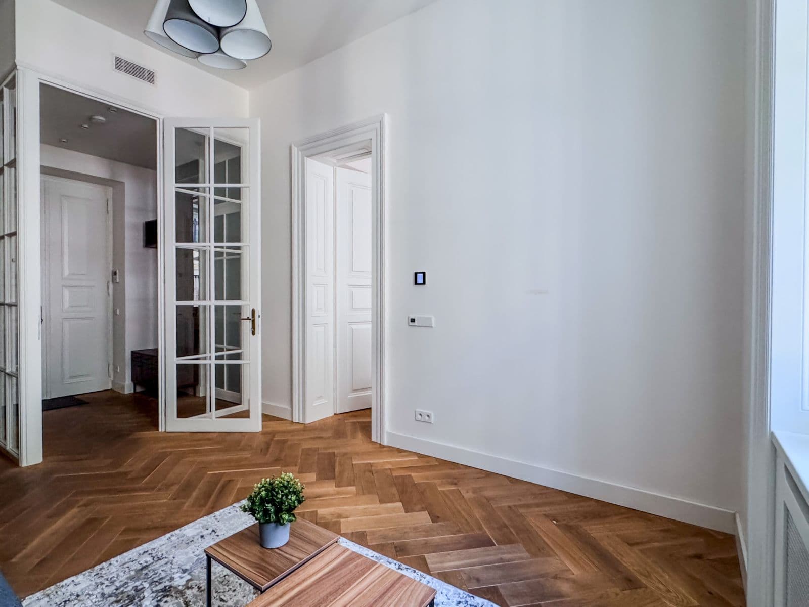Prenájom bytu  40 m², Dlážděná, Praha, Praha