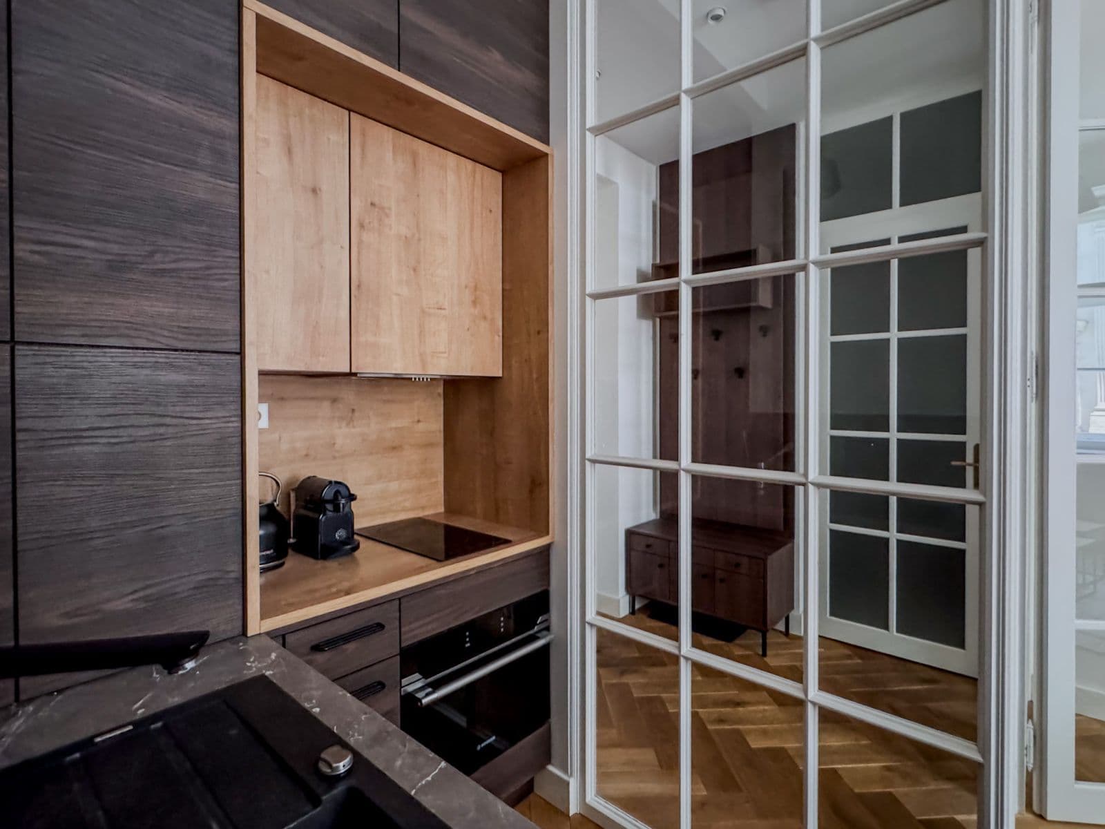 Prenájom bytu  40 m², Dlážděná, Praha, Praha