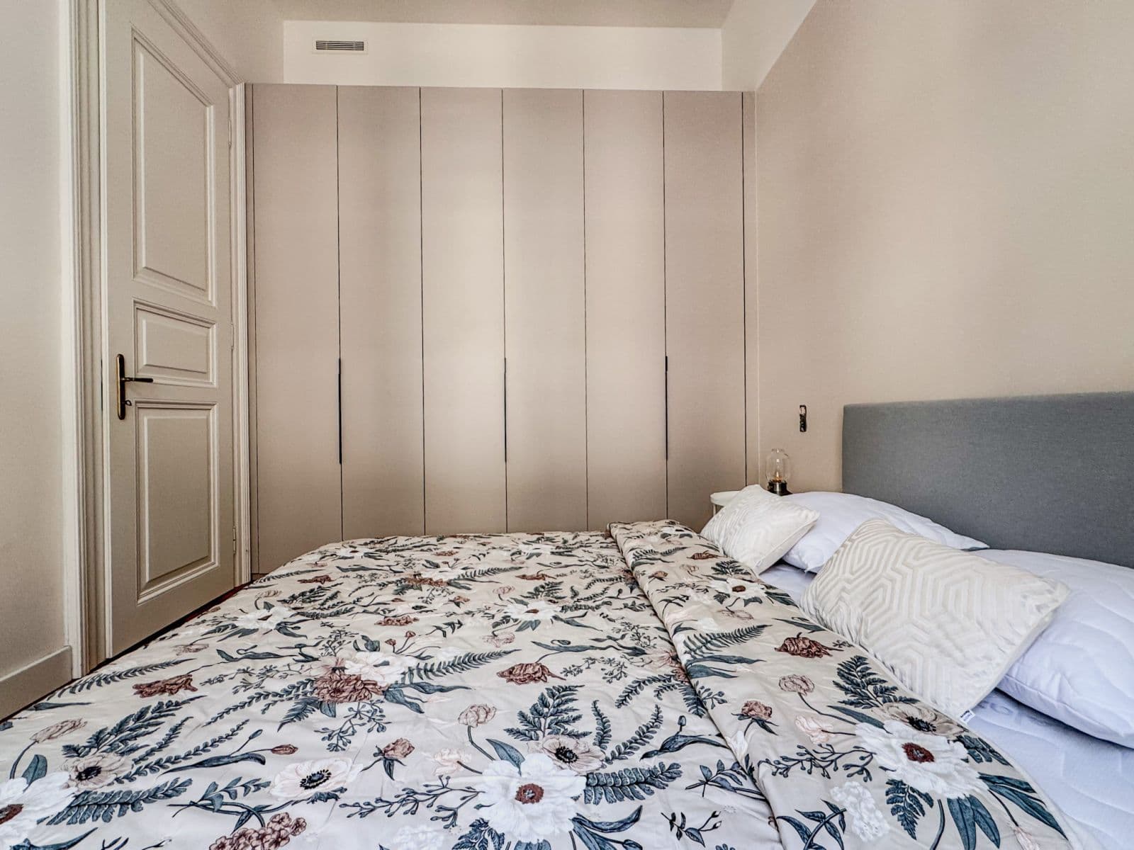 Prenájom bytu  40 m², Dlážděná, Praha, Praha