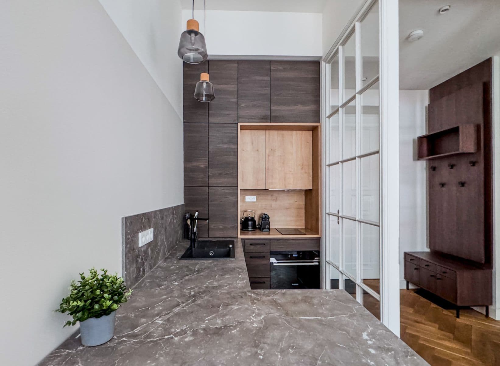 Prenájom bytu  40 m², Dlážděná, Praha, Praha