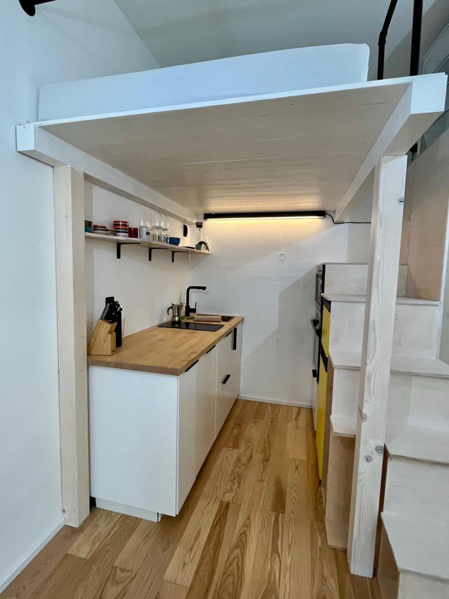 Prenájom bytu  20 m², U Uranie, Praha, Praha