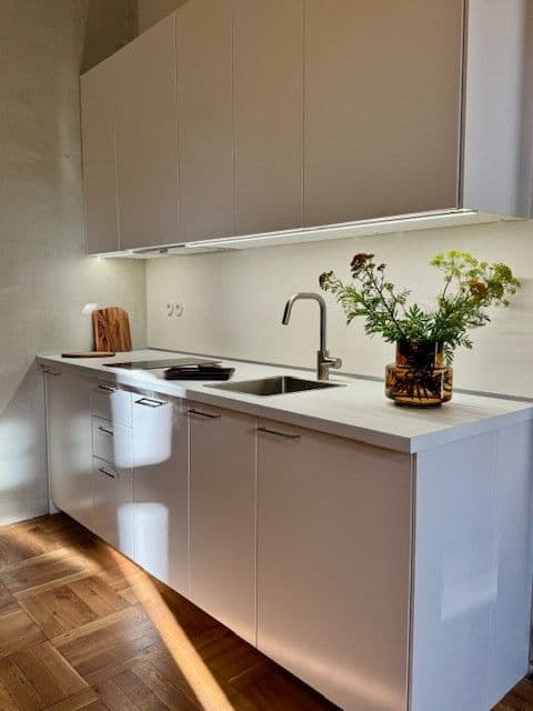 Prenájom bytu  46 m², Buděčská, Praha, Praha