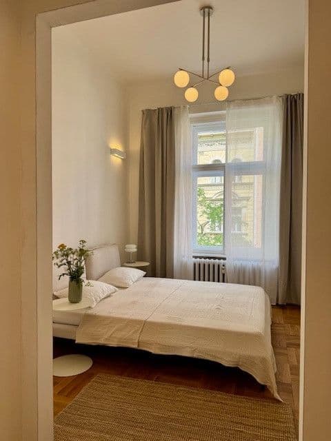 Prenájom bytu  46 m², Buděčská, Praha, Praha
