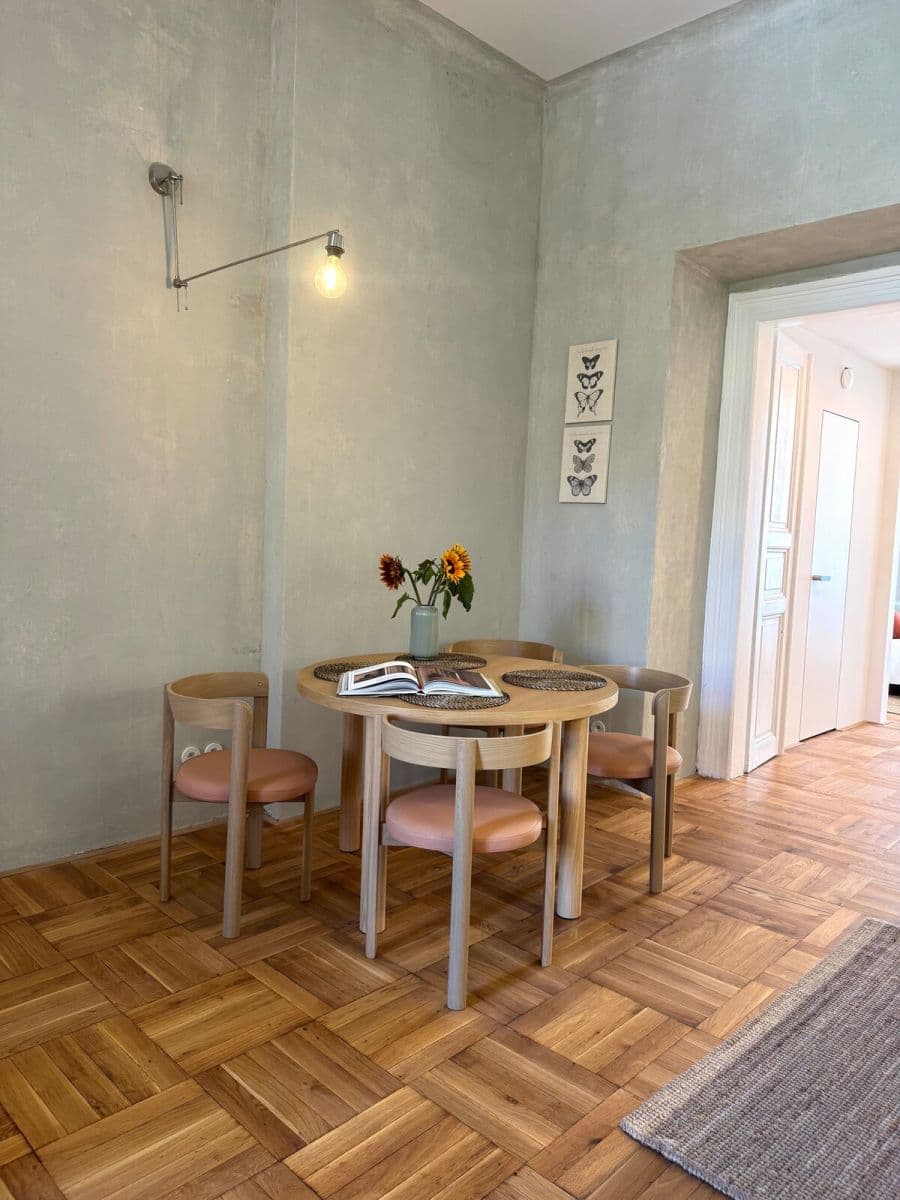 Prenájom bytu  46 m², Buděčská, Praha, Praha
