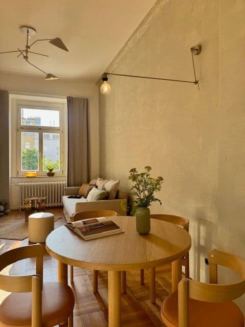 Prenájom bytu  46 m², Buděčská, Praha, Praha