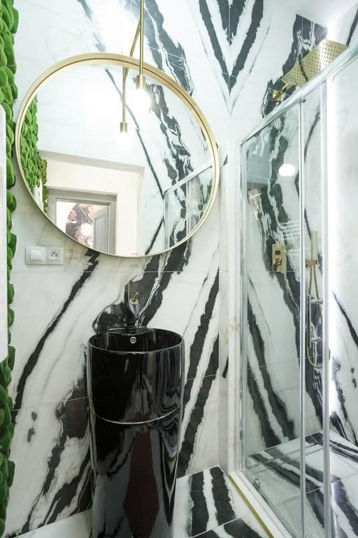 Prenájom bytu  130 m², Opletalova, Praha, Praha