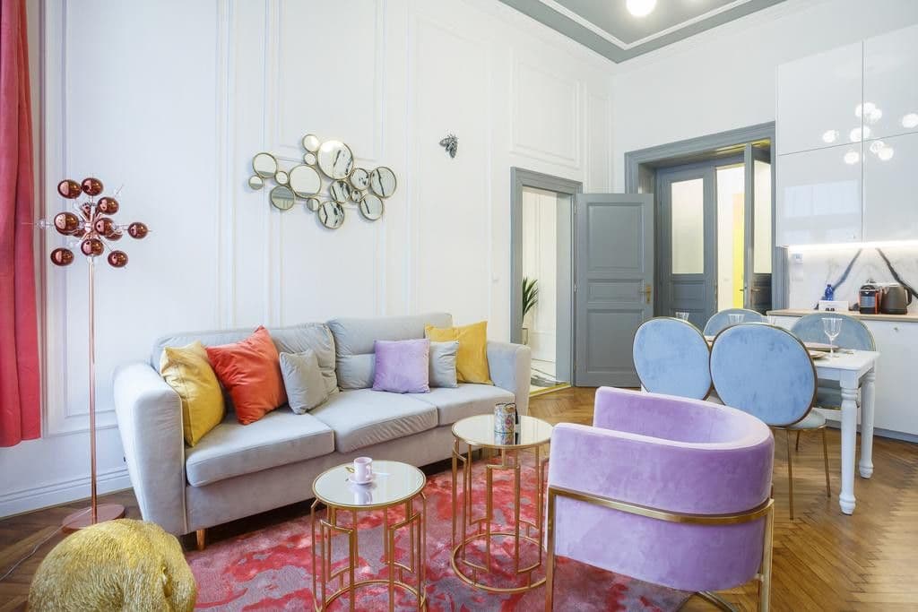 Prenájom bytu  130 m², Opletalova, Praha, Praha