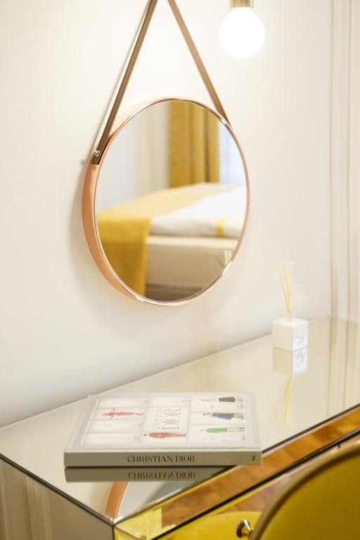 Prenájom bytu  130 m², Opletalova, Praha, Praha