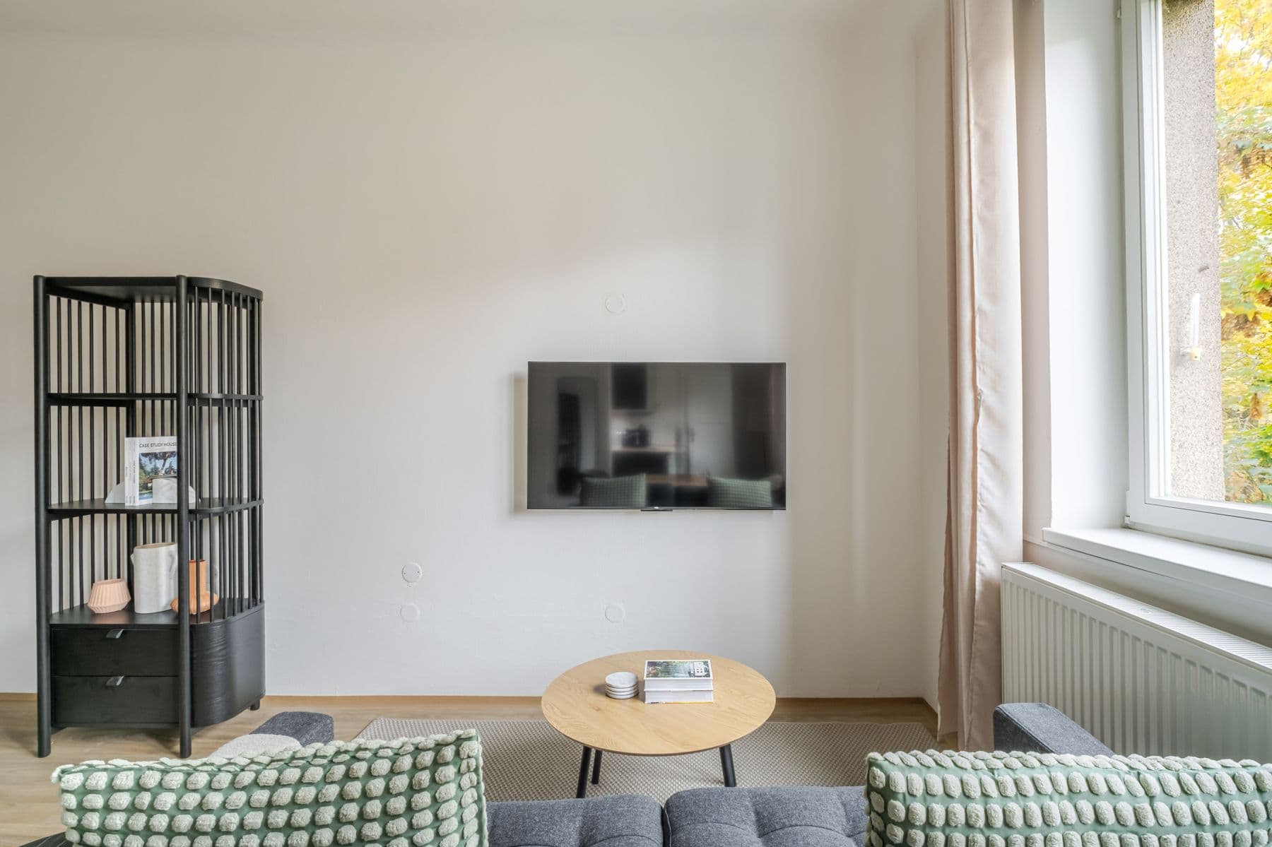 Prenájom bytu  35 m², Ostrovského, Praha, Praha