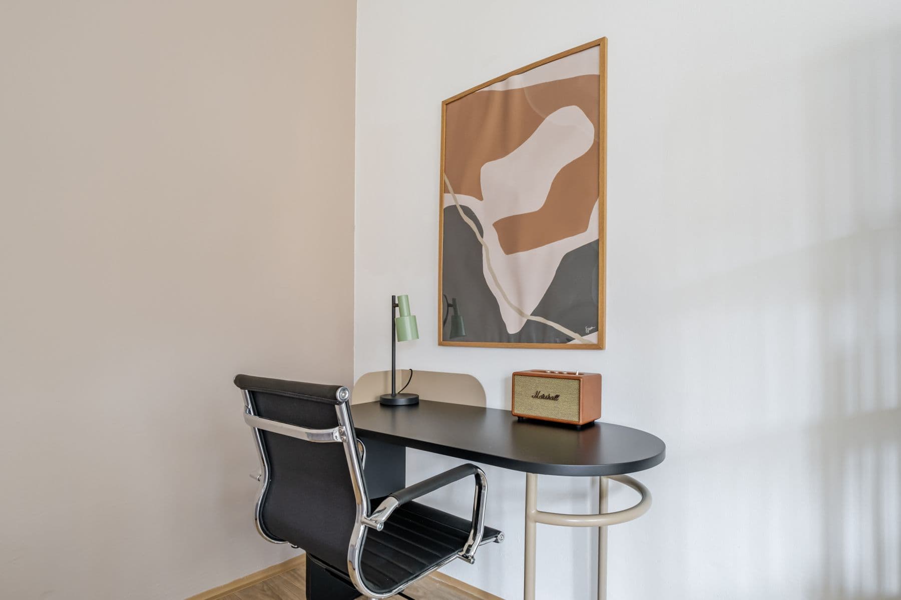 Prenájom bytu  35 m², Ostrovského, Praha, Praha