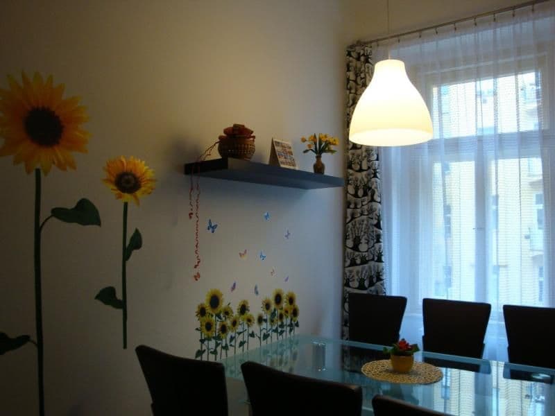 Prenájom bytu 3-izbový 95 m², Vrázova, Praha, Praha