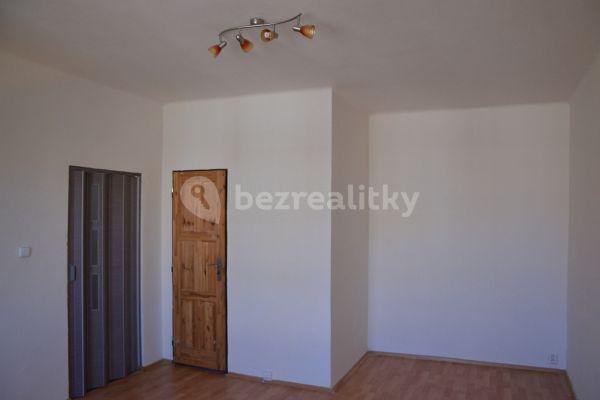 Prenájom bytu 1-izbový 38 m², Nuselská, Praha