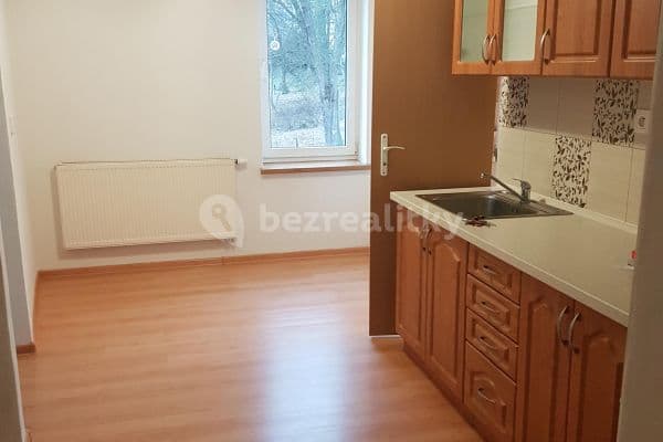 Prenájom bytu 2-izbový 64 m², Závodu míru, Karlovy Vary, Karlovarský kraj